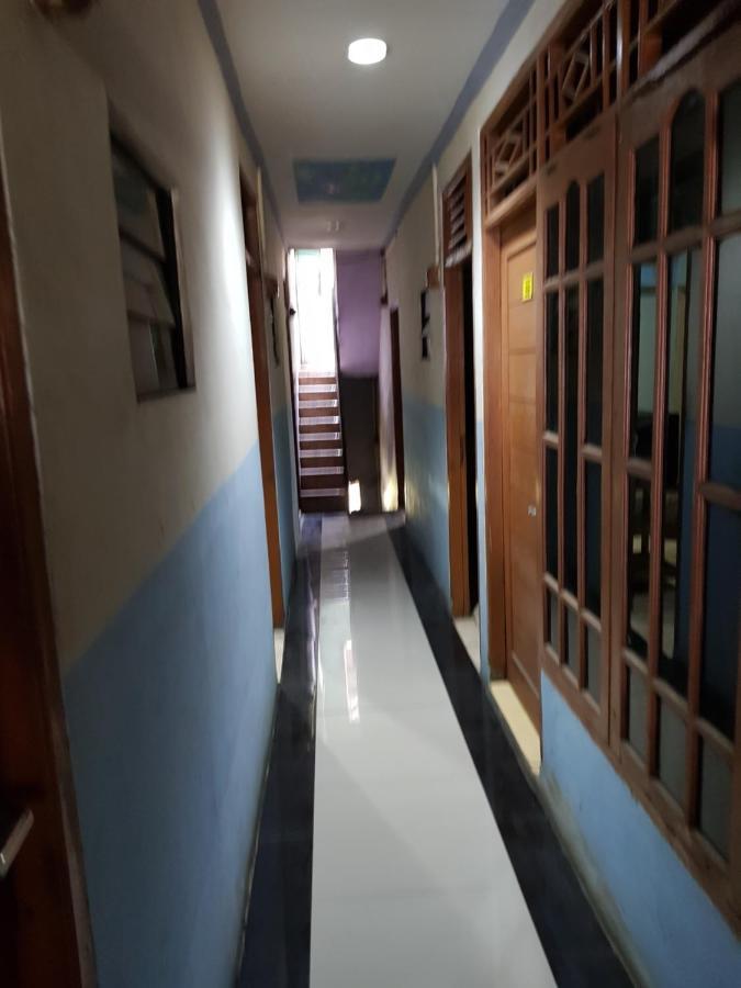 Hotel Alifah 1 Syariah Rawabokor Dua Экстерьер фото
