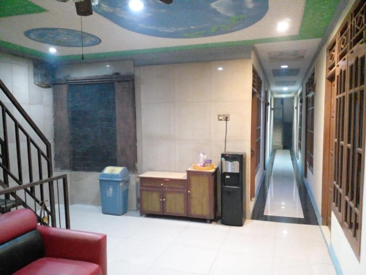 Hotel Alifah 1 Syariah Rawabokor Dua Экстерьер фото